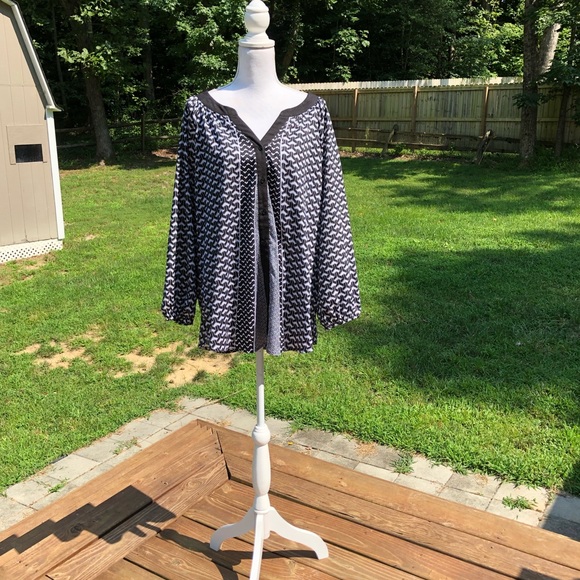 Calvin Klein Tops - CALVIN KLEIN BUTTON DOWN GEOMETRIC BLOUSE SZ 2X